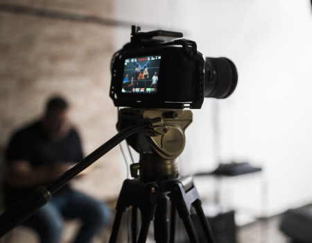 Jak działać w czasie kryzysu gospodarczego? HicrON-Time Webinars #1